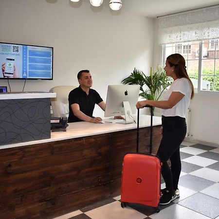 Hotel El Ancla Вилянуева де ла Каняда Екстериор снимка