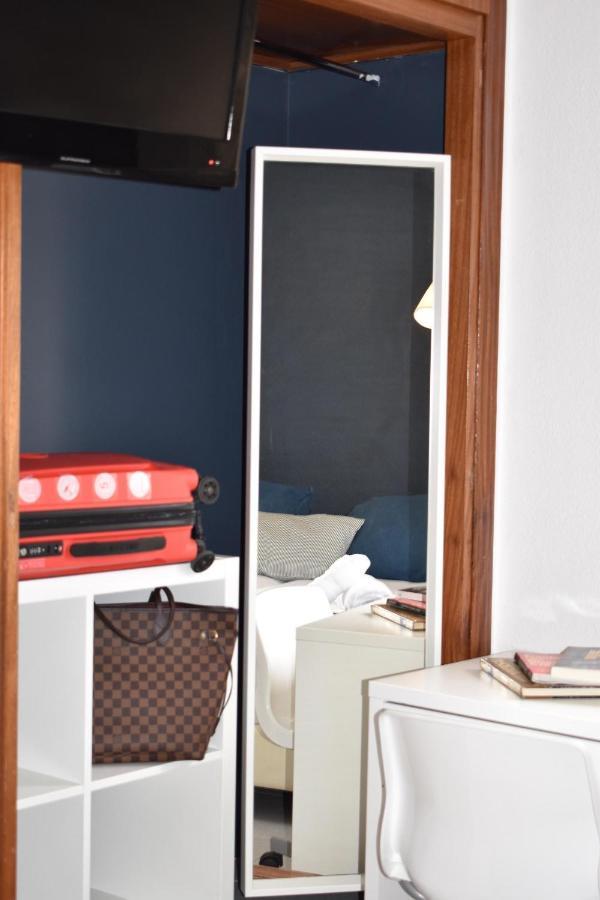 Hotel El Ancla Вилянуева де ла Каняда Екстериор снимка