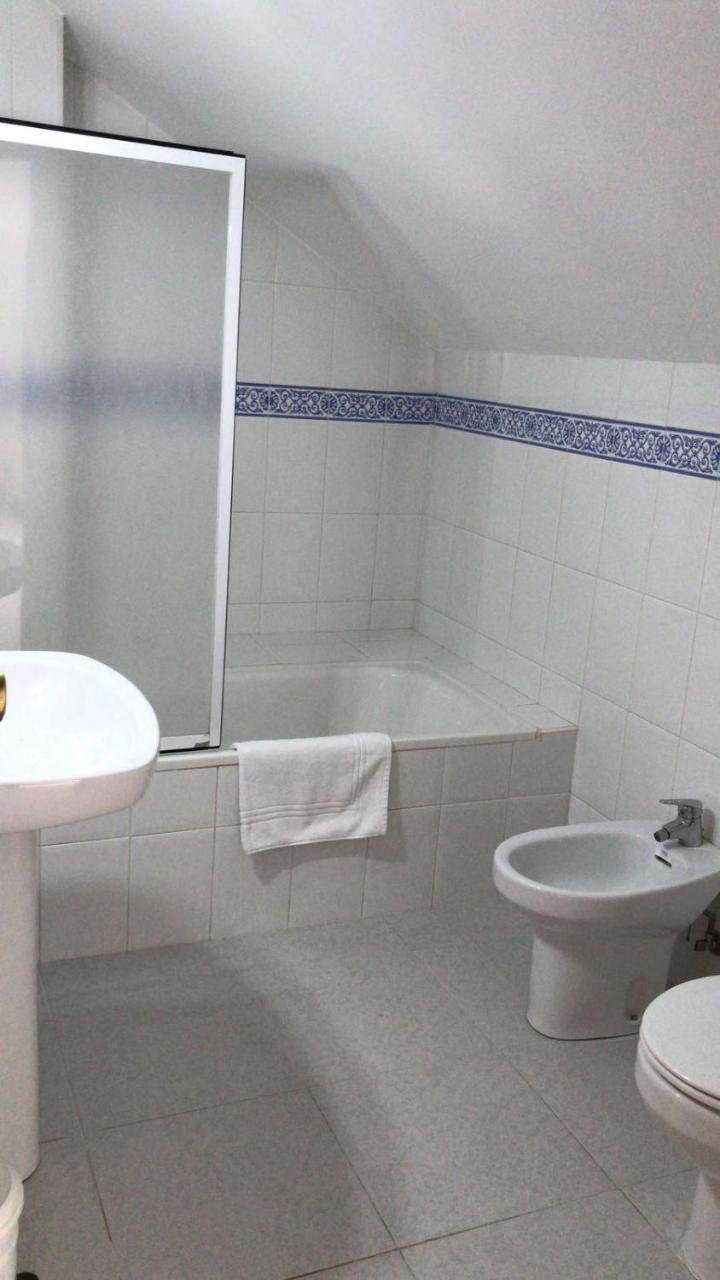 Hotel El Ancla Вилянуева де ла Каняда Екстериор снимка